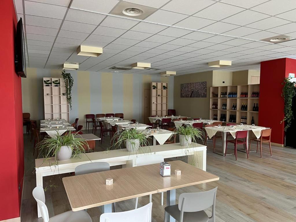 Terrazza Rooms Castrezatto Eksteriør billede